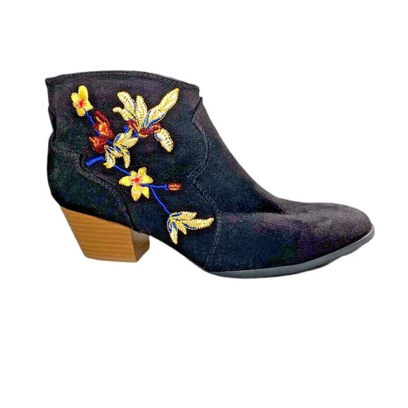 Qupid Shoes - Embroidered Floral Suede Ankle Boots Stacked Wood Heel Side Zip Sz 6.5 Qupid